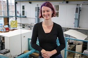 Christiane Heinicke in einem Labor
