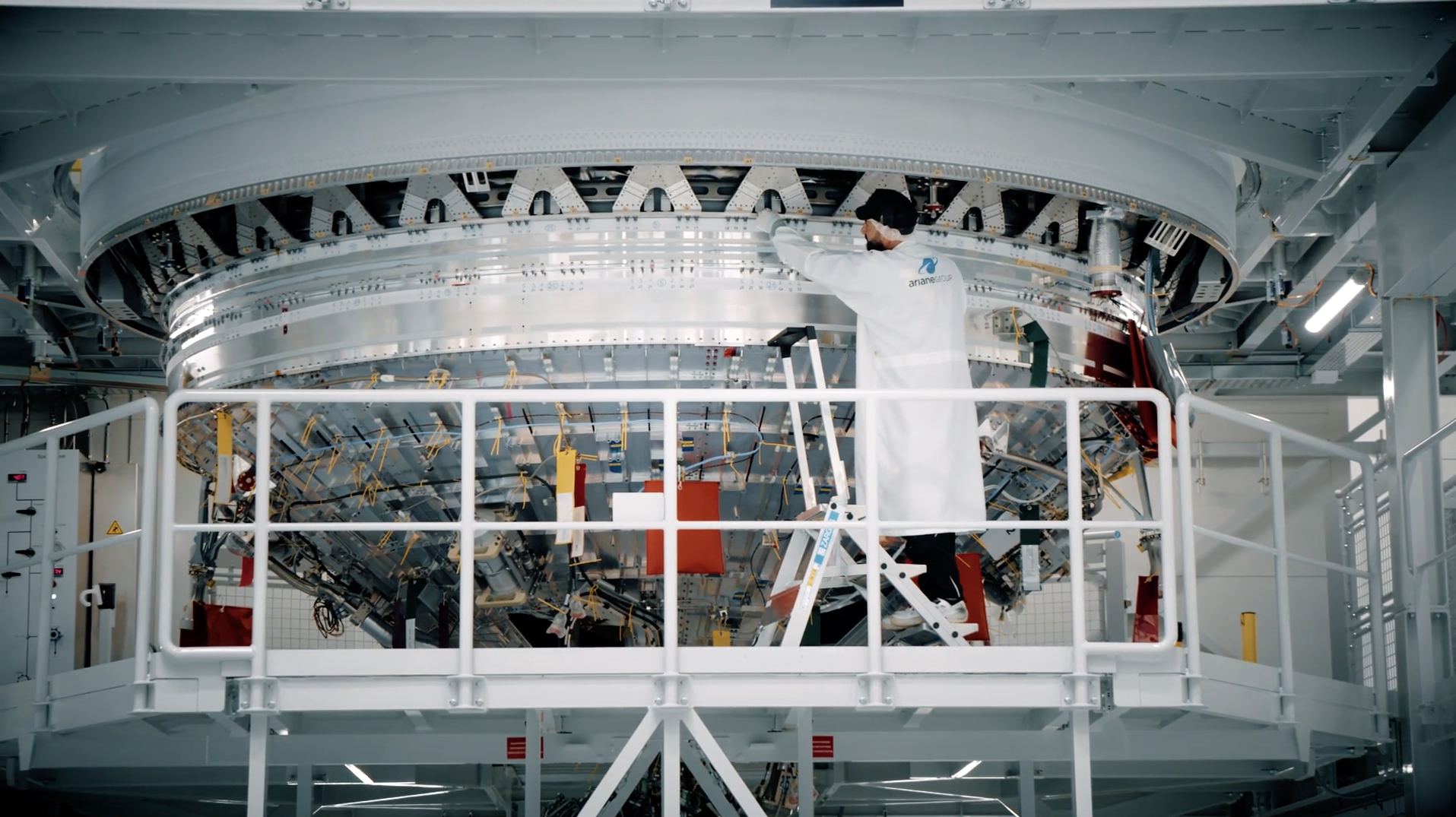 Eine Werkshalle der Ariane 6